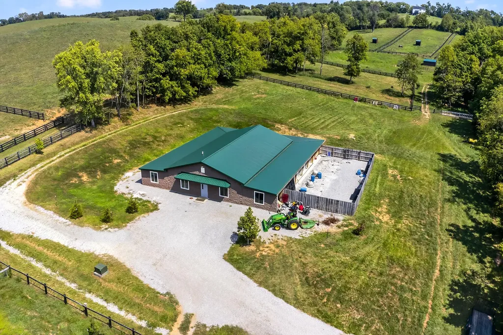 2100 Irvine Road Winchester KY 40391