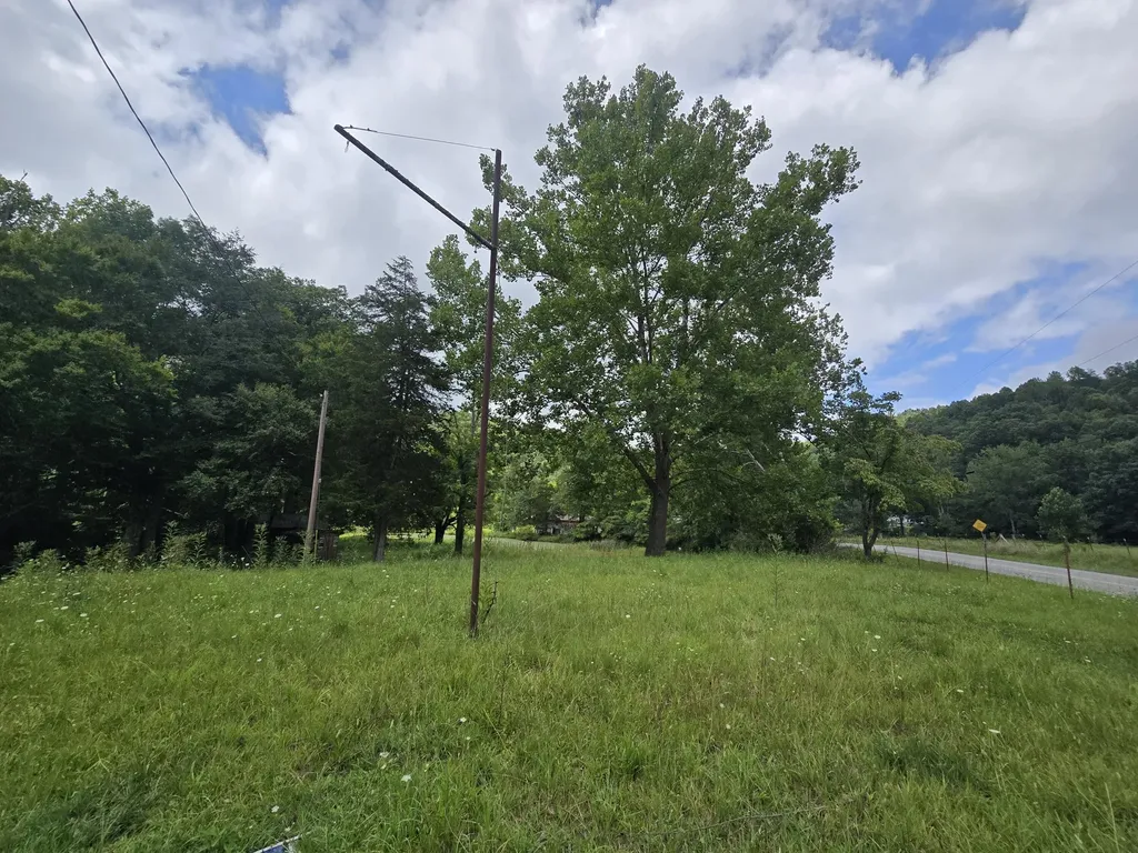 00 Highway 217 & 1344 Middlesboro KY 40965