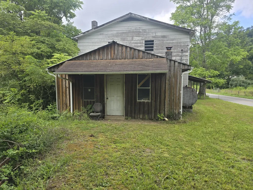 00 Highway 217 & 1344 Middlesboro KY 40965