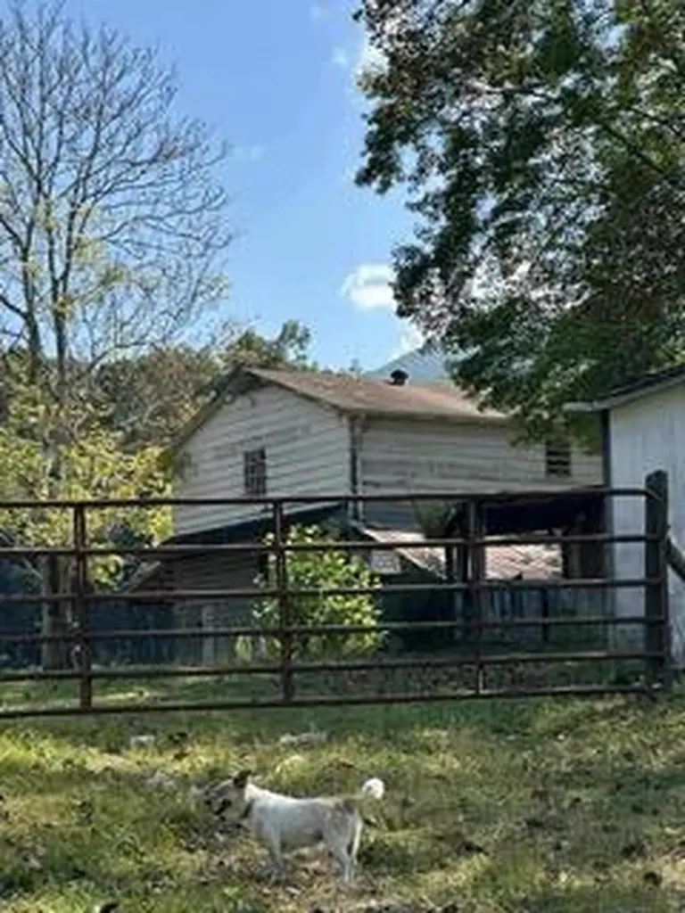 00 Highway 217 & 1344 Middlesboro KY 40965