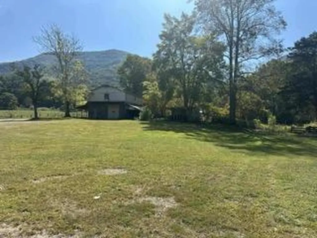00 Highway 217 & 1344 Middlesboro KY 40965