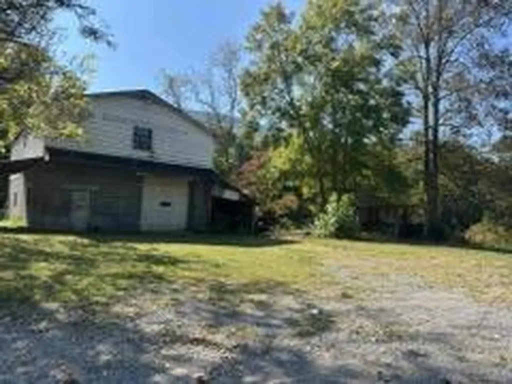 00 Highway 217 & 1344 Middlesboro KY 40965