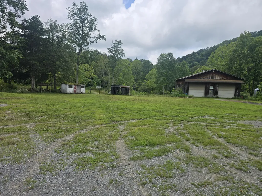 00 Highway 217 & 1344 Middlesboro KY 40965