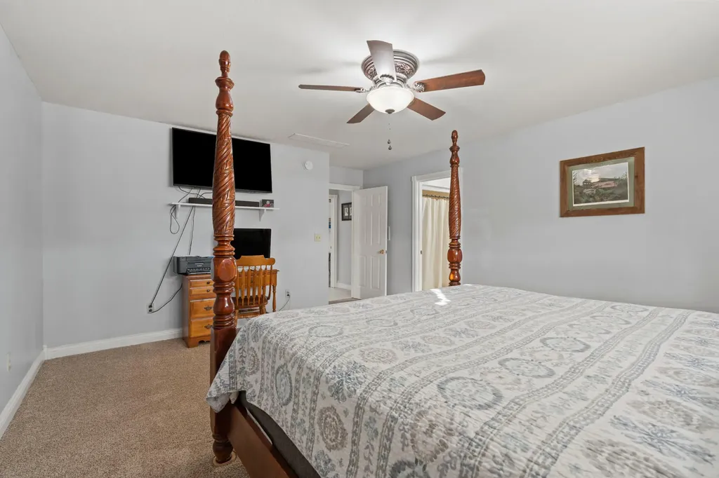 127 Man-o-war Drive Harrodsburg KY 40330