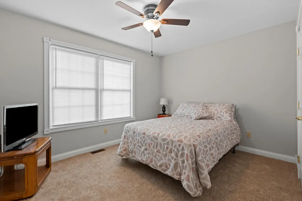 127 Man-o-war Drive Harrodsburg KY 40330