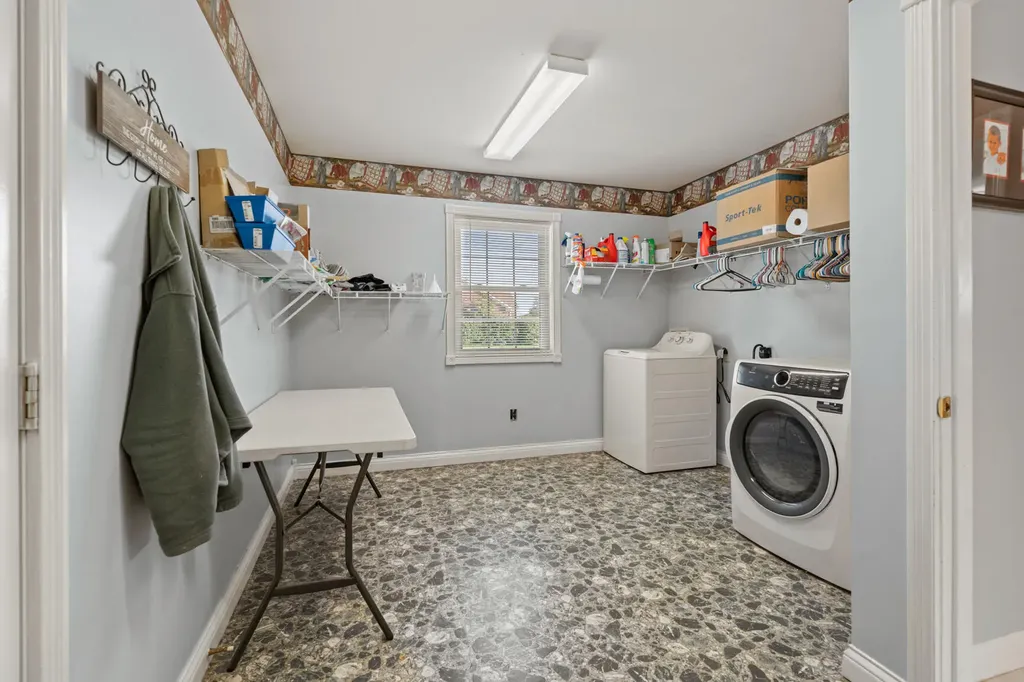 127 Man-o-war Drive Harrodsburg KY 40330