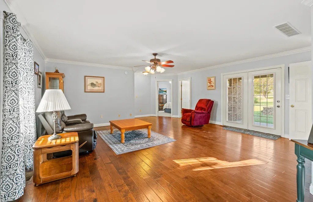 127 Man-o-war Drive Harrodsburg KY 40330