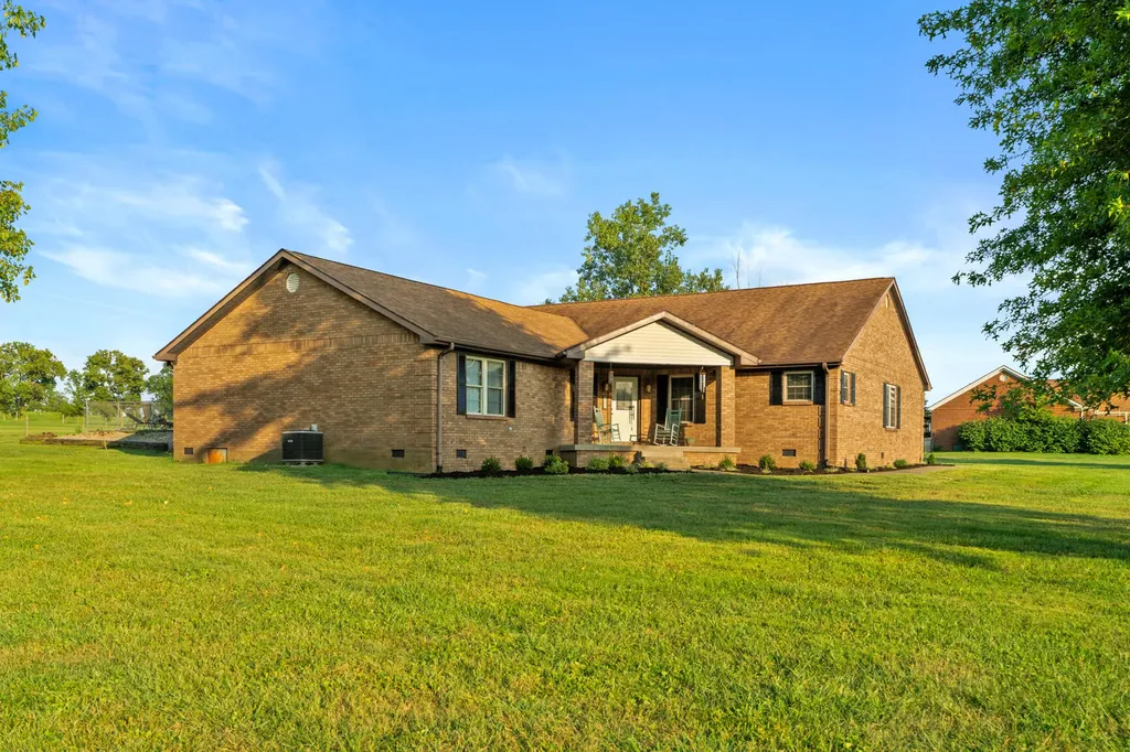 127 Man-o-war Drive Harrodsburg KY 40330