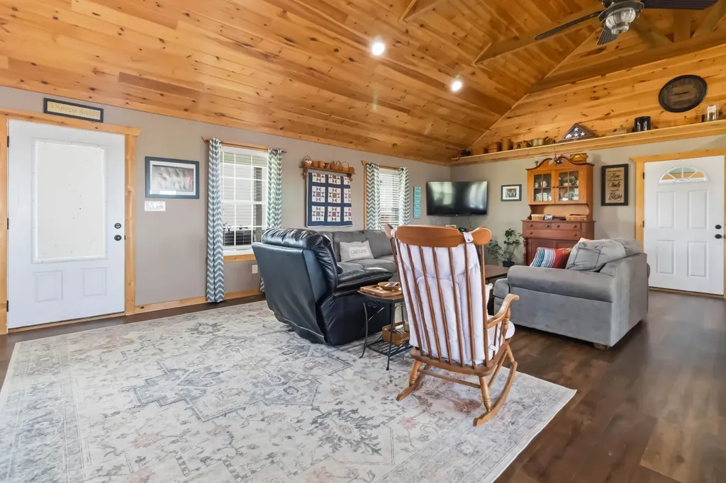 261 Landyn Brooke Way Lancaster KY 40444