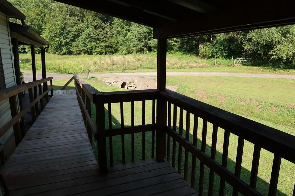 2683 Turkey Creek Road Barbourville KY 40906