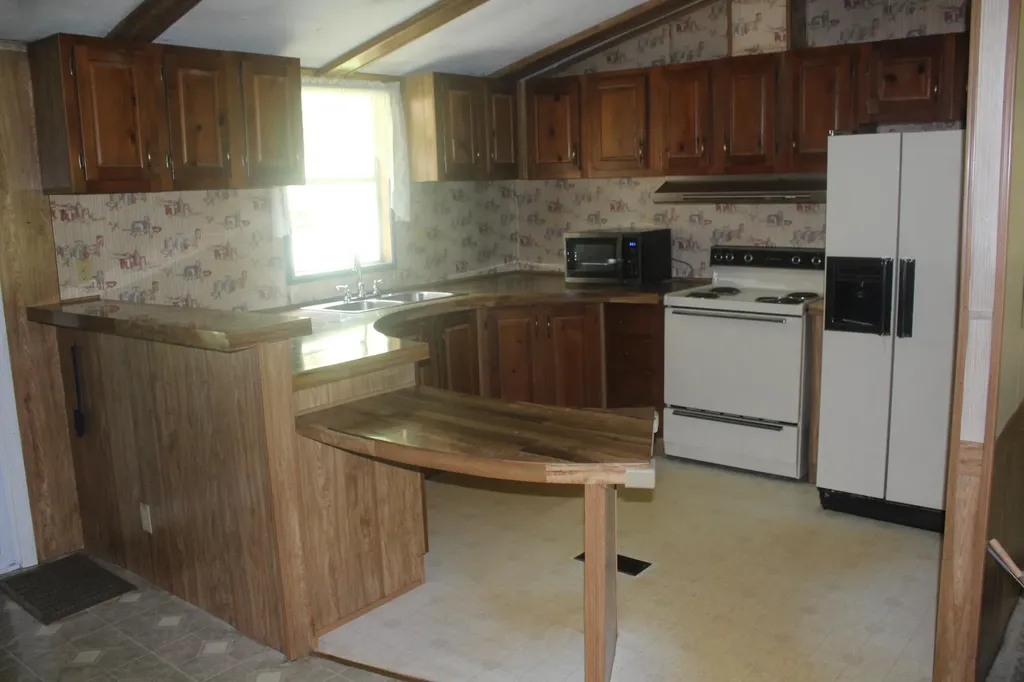2683 Turkey Creek Road Barbourville KY 40906