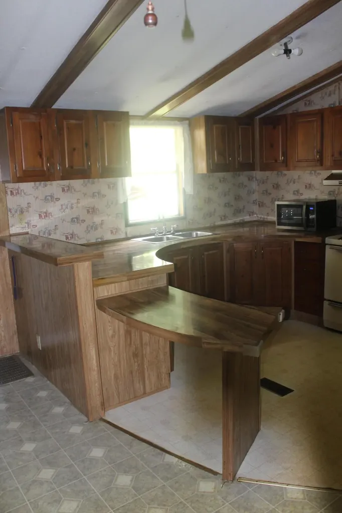 2683 Turkey Creek Road Barbourville KY 40906