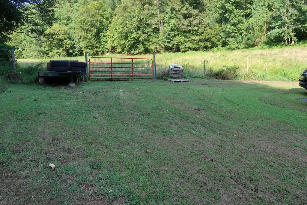 2683 Turkey Creek Road Barbourville KY 40906