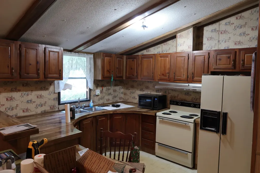 2683 Turkey Creek Road Barbourville KY 40906