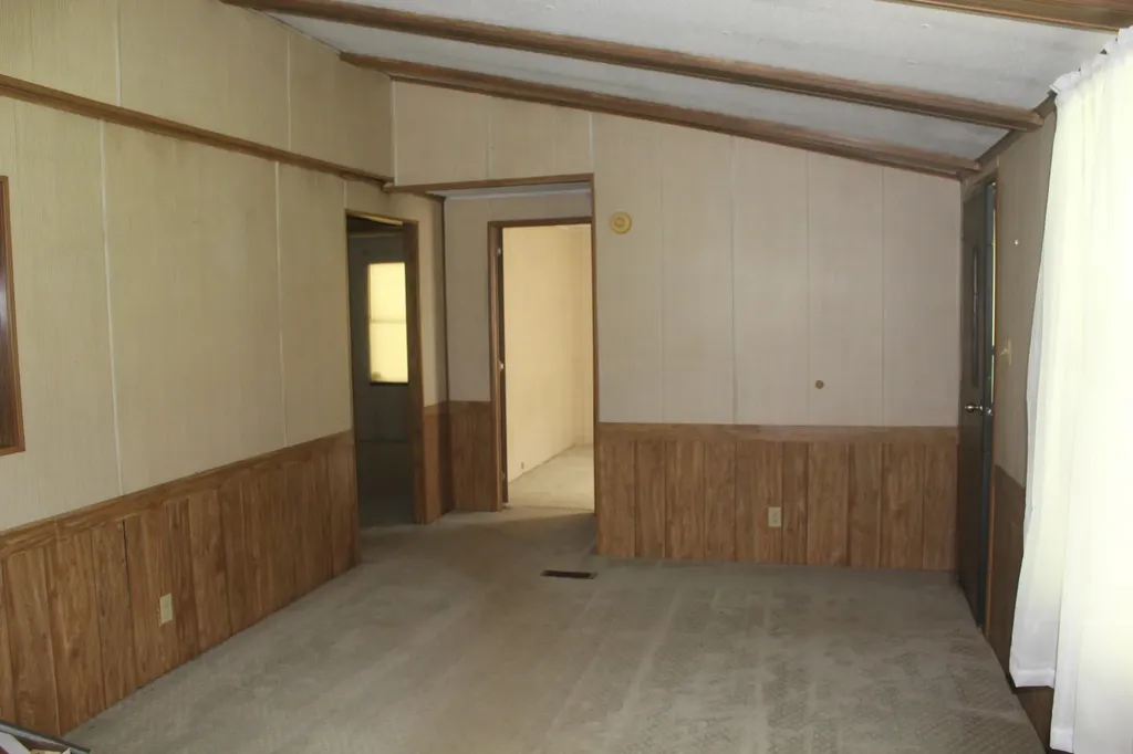 2683 Turkey Creek Road Barbourville KY 40906