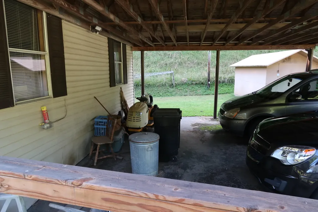 2683 Turkey Creek Road Barbourville KY 40906