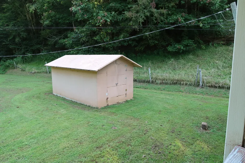 2683 Turkey Creek Road Barbourville KY 40906