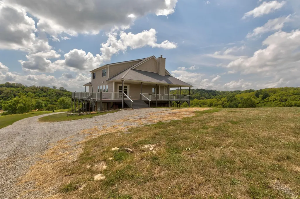4040 Muddy Creek Road Winchester KY 40391