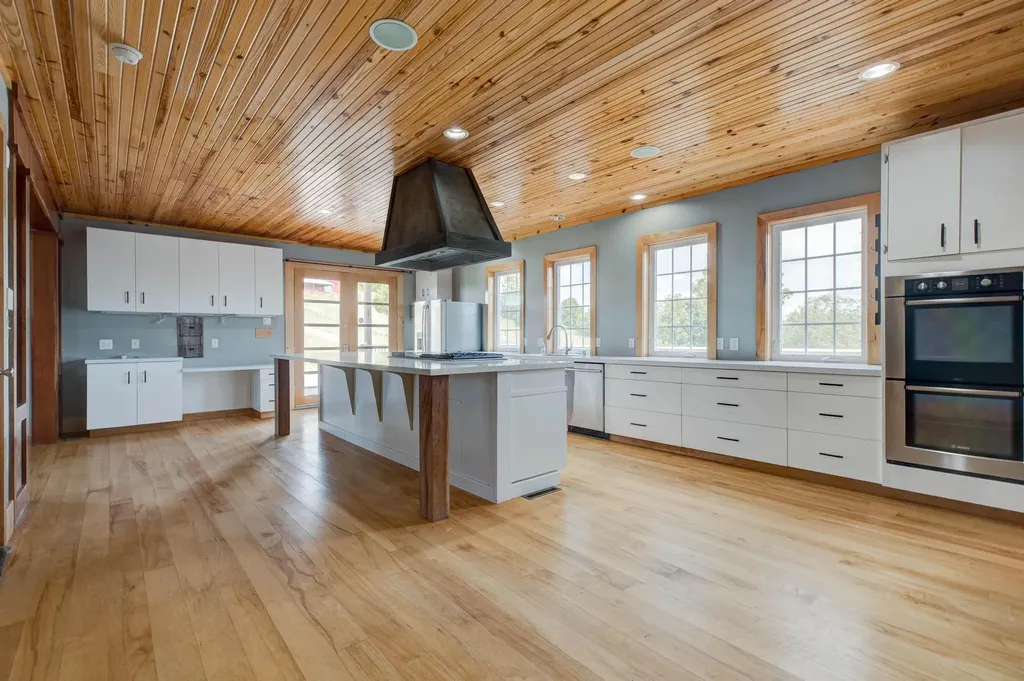4040 Muddy Creek Road Winchester KY 40391