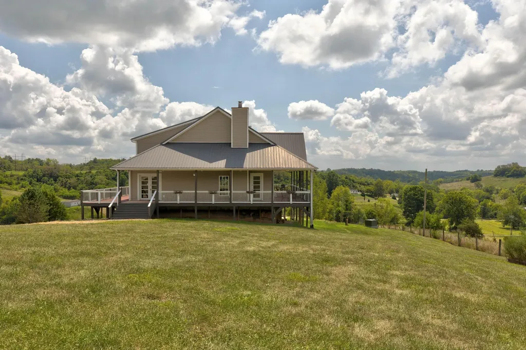 4040 Muddy Creek Road Winchester KY 40391