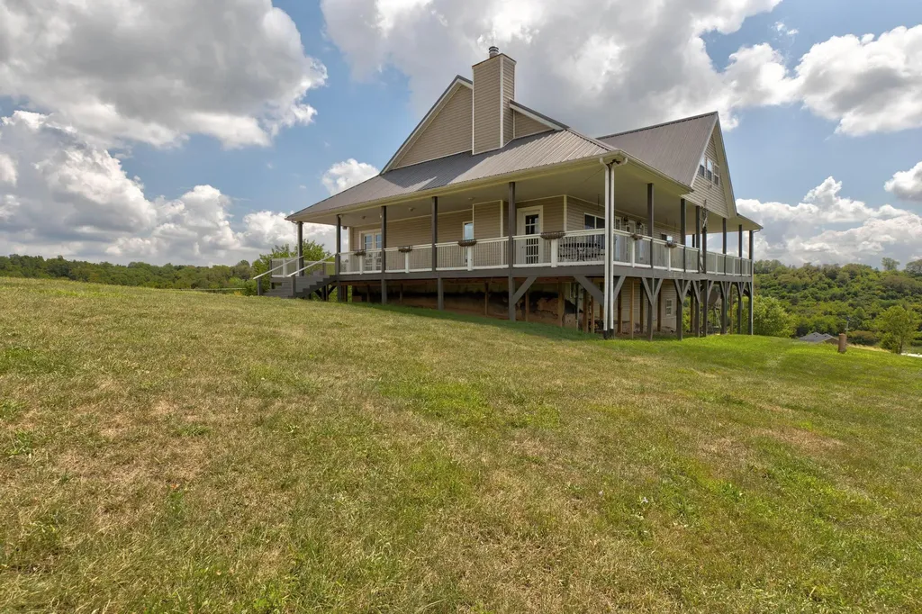 4040 Muddy Creek Road Winchester KY 40391