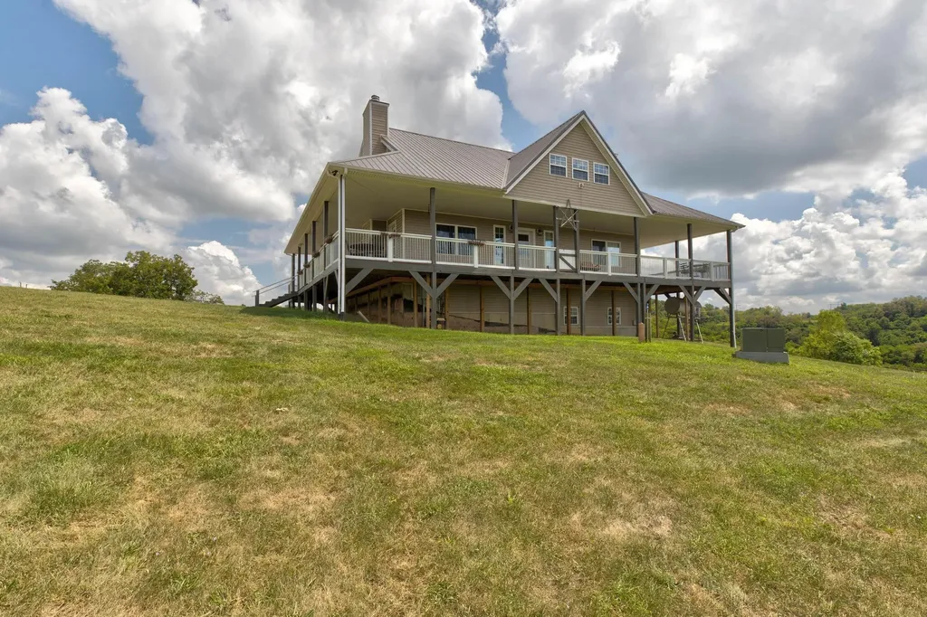 4040 Muddy Creek Road Winchester KY 40391