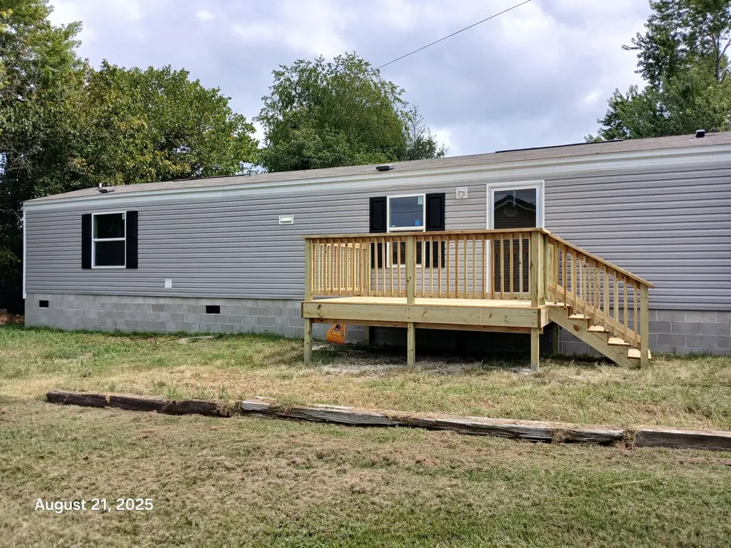 48 Court Street Stanton KY 40380