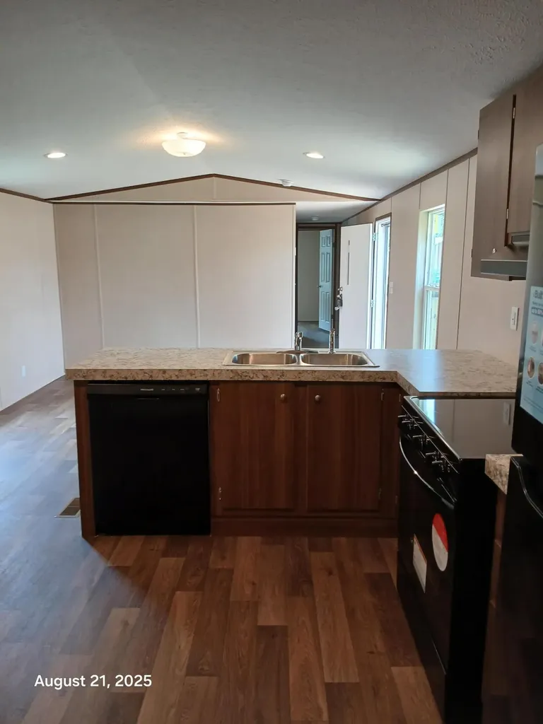 48 Court Street Stanton KY 40380
