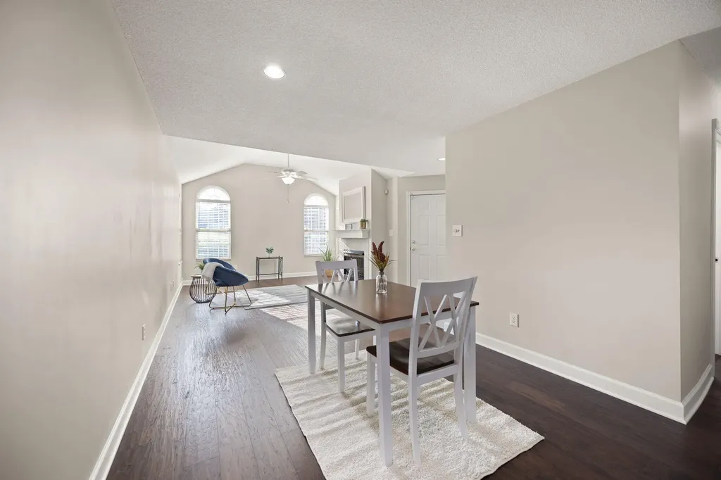 364 Cathedral Place Bronston KY 42518