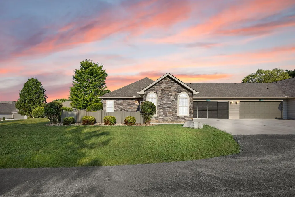 364 Cathedral Place Bronston KY 42518