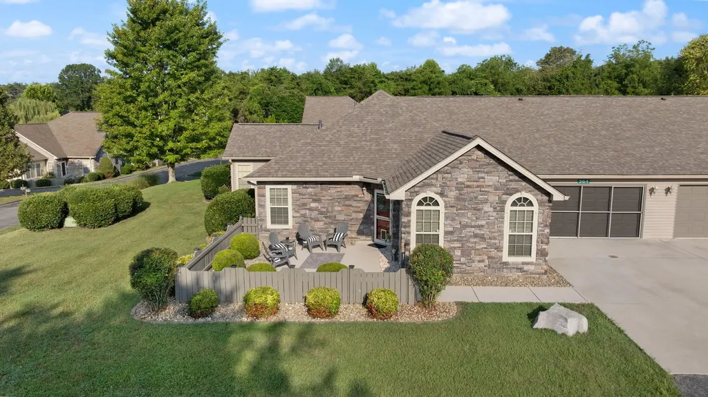 364 Cathedral Place Bronston KY 42518