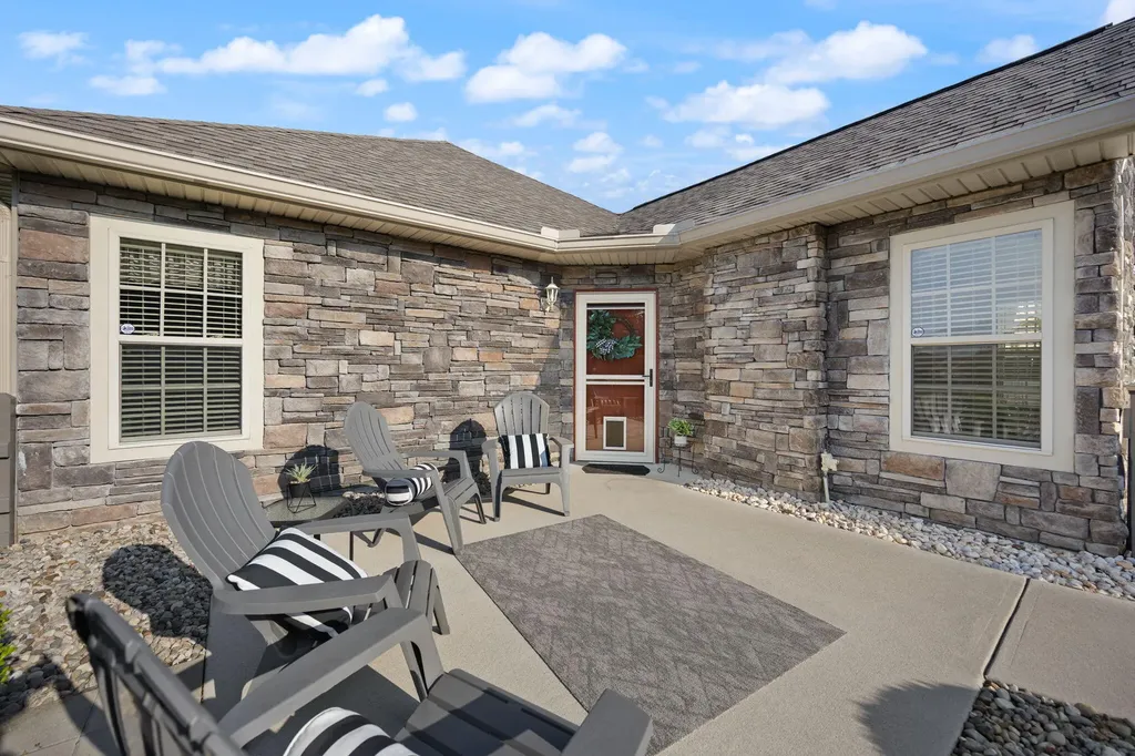 364 Cathedral Place Bronston KY 42518