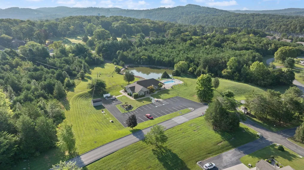 364 Cathedral Place Bronston KY 42518