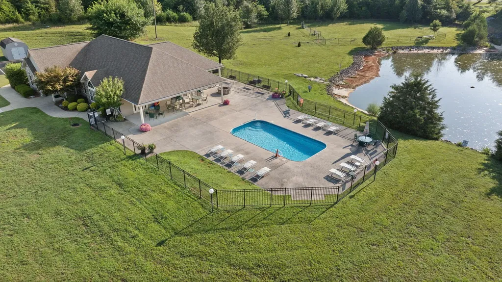 364 Cathedral Place Bronston KY 42518
