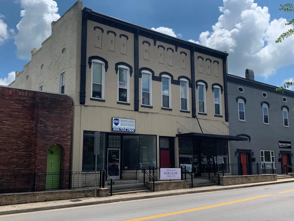 108 N Main Street Nicholasville KY 40356
