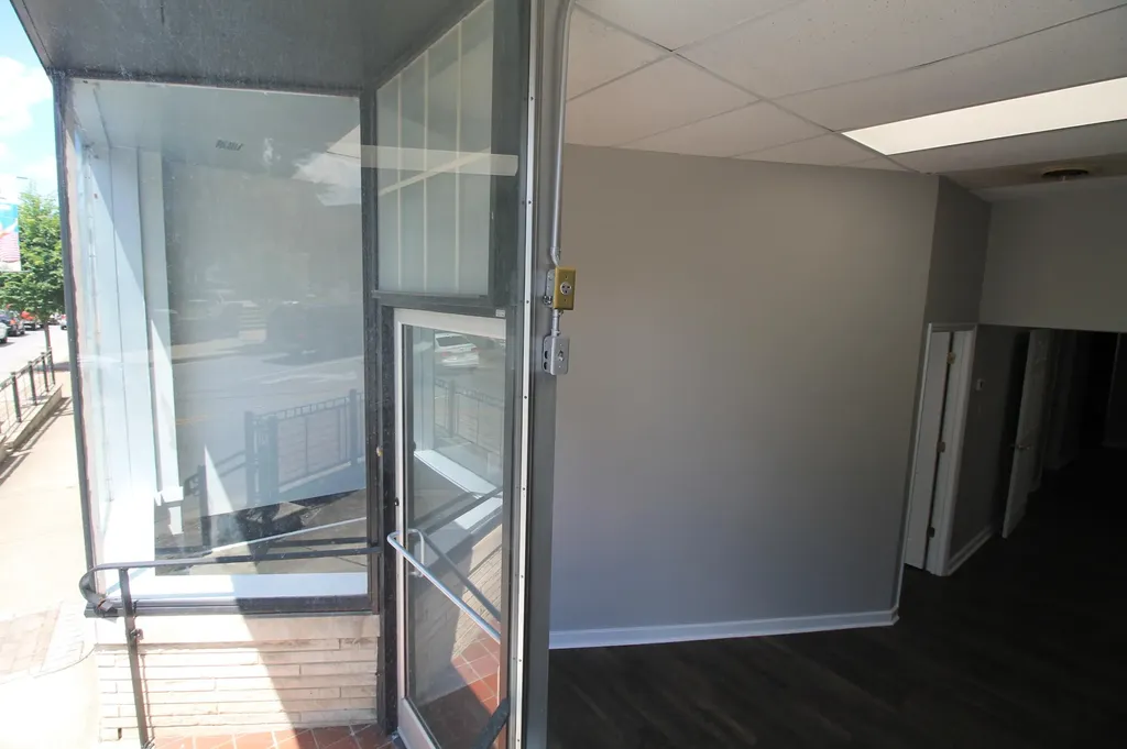 108 N Main Street Nicholasville KY 40356