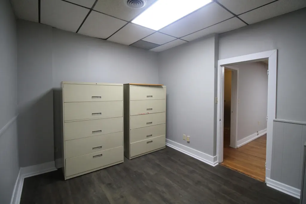 108 N Main Street Nicholasville KY 40356