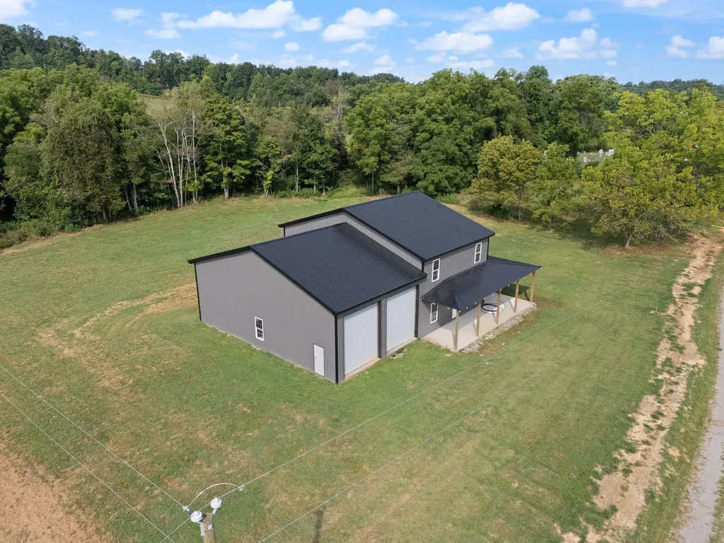 8 Hunter Ray Way Albany KY 42602