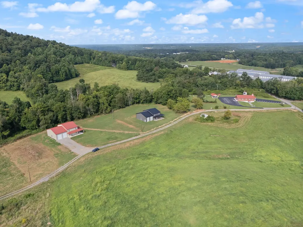 8 Hunter Ray Way Albany KY 42602