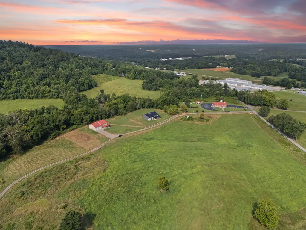 8 Hunter Ray Way Albany KY 42602