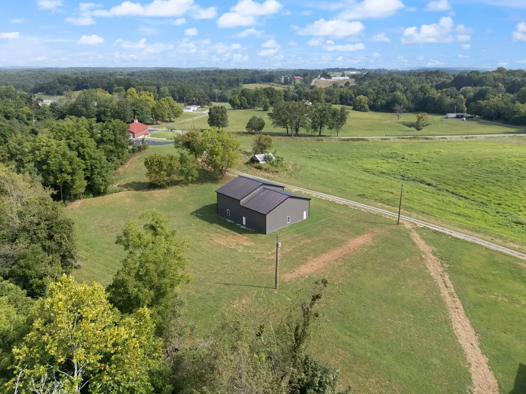 8 Hunter Ray Way Albany KY 42602