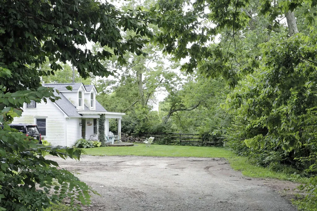 2750 Paynes Mill Road Versailles KY 40383