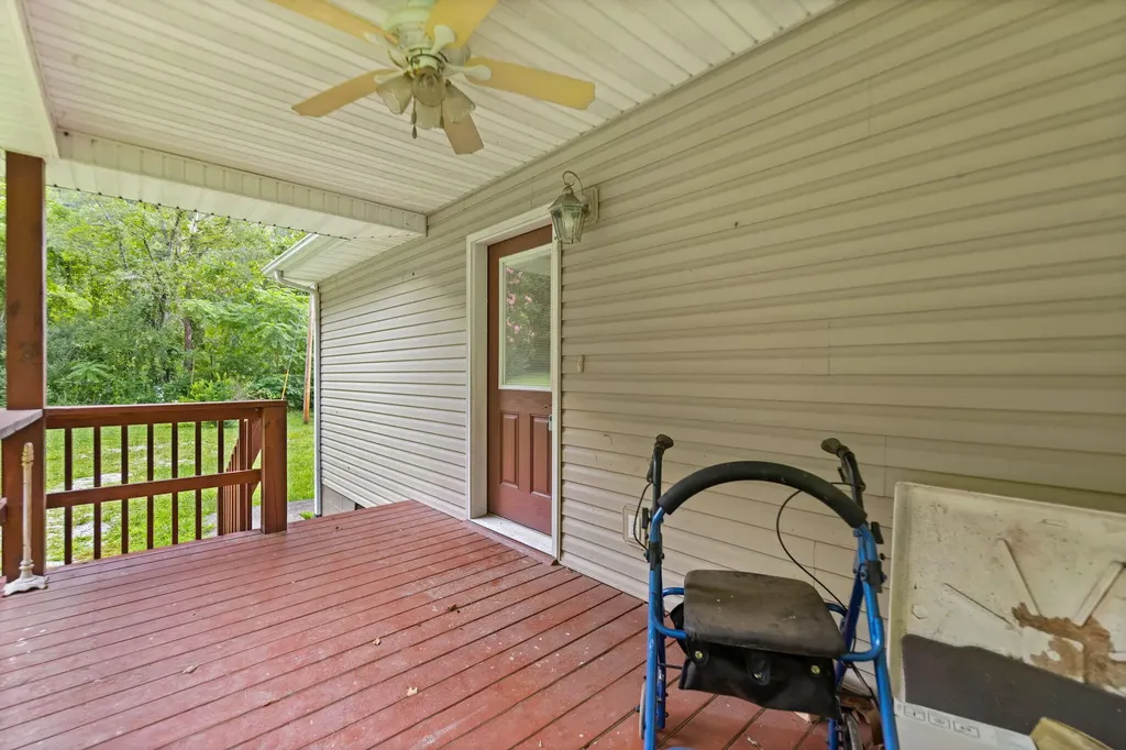 617 Big Willard Road Busy KY 41723