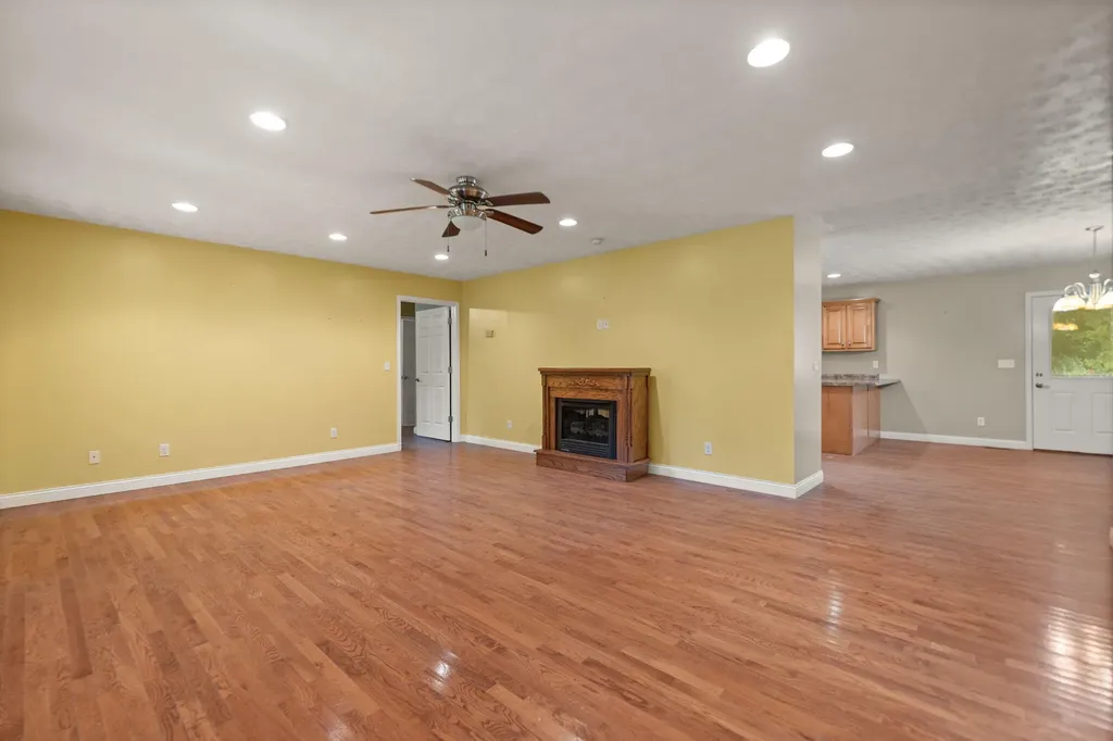 617 Big Willard Road Busy KY 41723