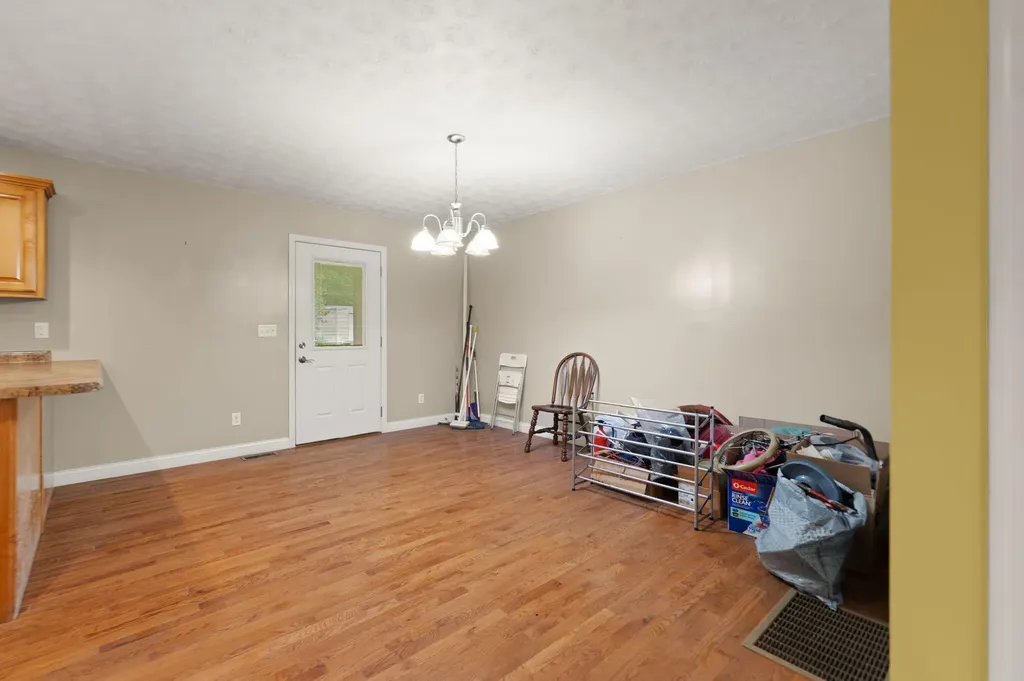 617 Big Willard Road Busy KY 41723