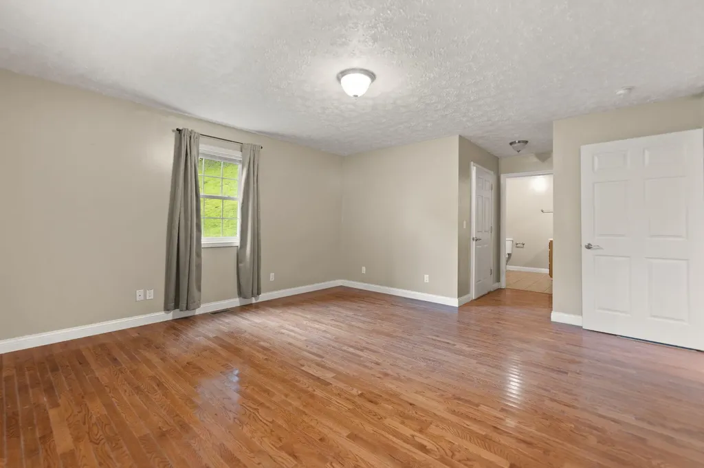 617 Big Willard Road Busy KY 41723