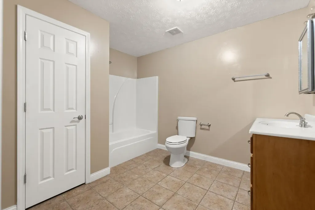 617 Big Willard Road Busy KY 41723