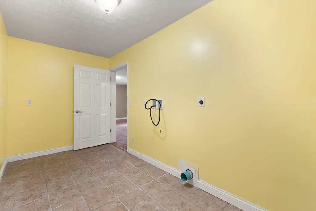 617 Big Willard Road Busy KY 41723