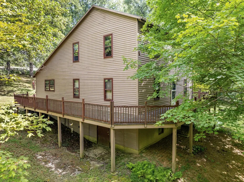 1195 Hoop Road Wellington KY 40387