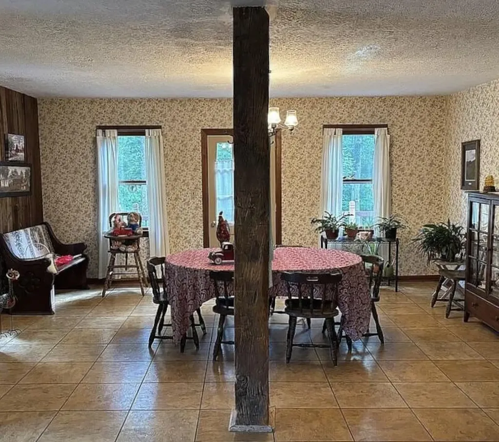 1195 Hoop Road Wellington KY 40387